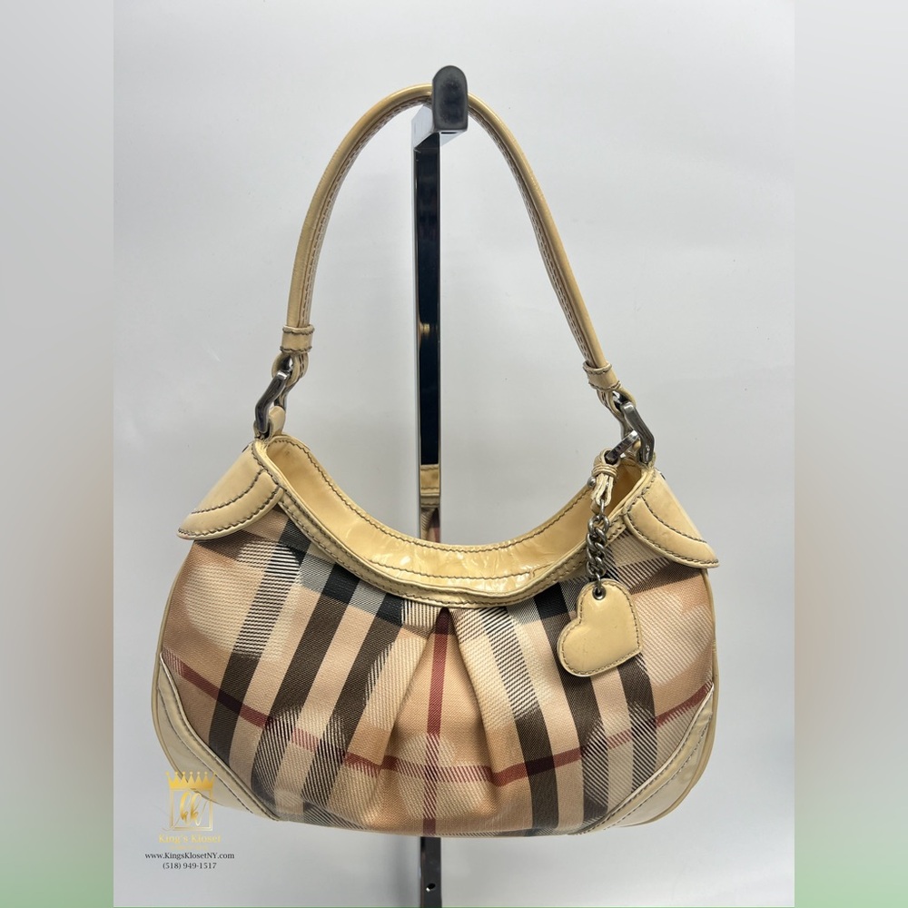 BURBERRY HEART HANDBAG